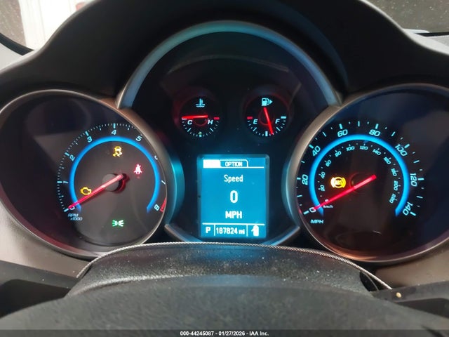 1G1PA5SH8F7293344 Chevrolet Cruze Ls Auto