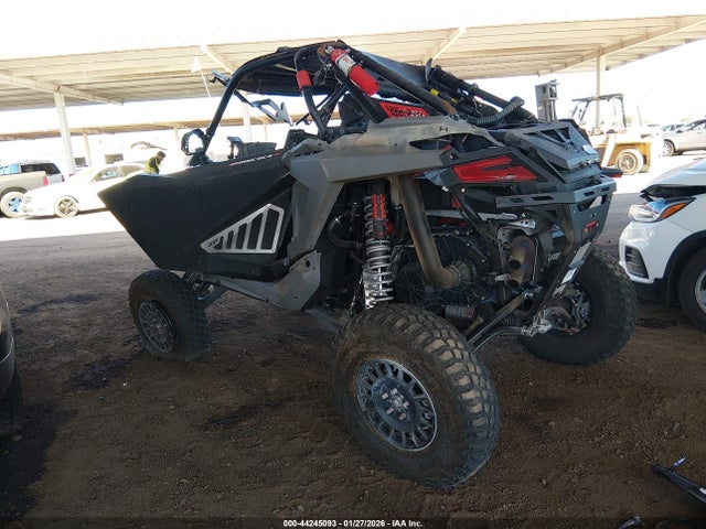 2022 POLARIS RZR 3NSGAL924NG387297 Photo 2