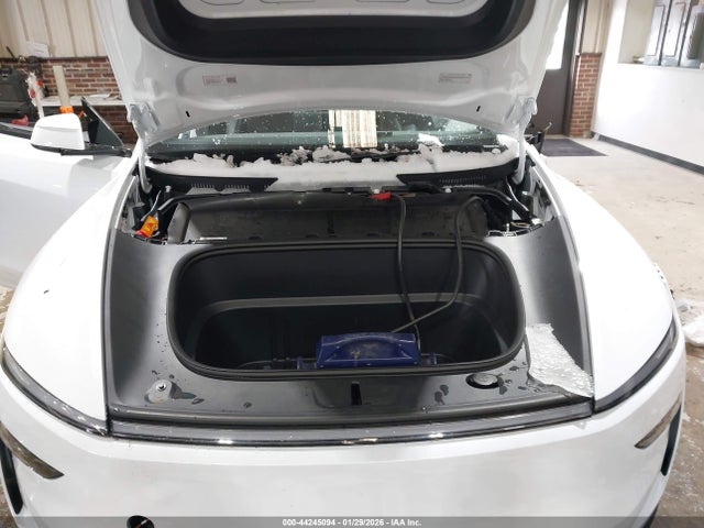 2026 TESLA MODEL Y 7SAYGDED1TA442325 Photo 9
