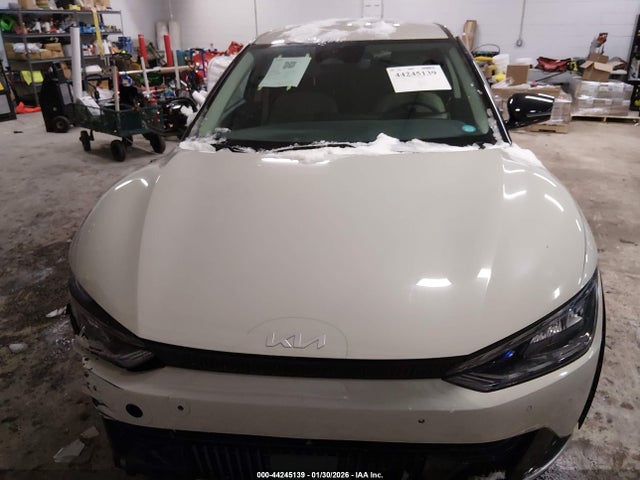 KIA Ev6 Wind 2023 KNDC3DLC4P5105087 Image 12