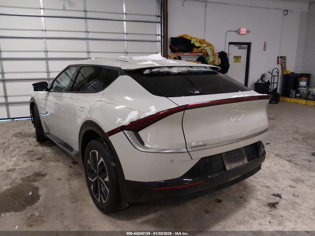 KIA Ev6 Wind 2023 KNDC3DLC4P5105087 Image 3