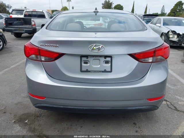 5NPDH4AE4GH728509 Hyundai ELANTRA SE