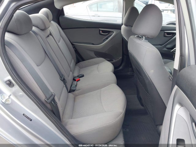 5NPDH4AE4GH728509 Hyundai ELANTRA SE