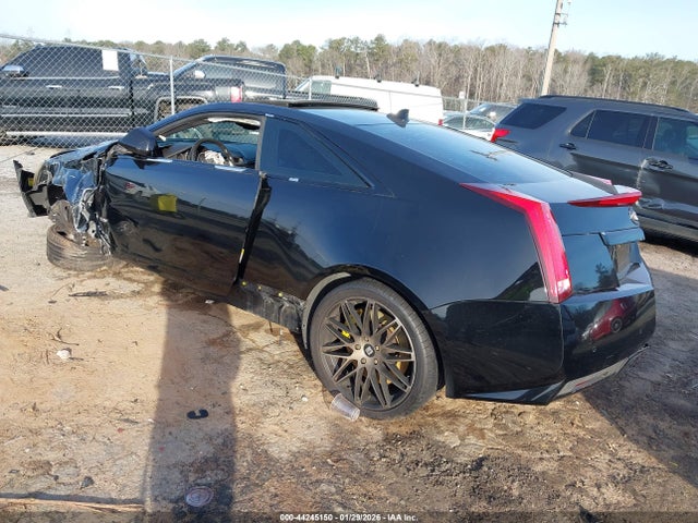 2011 CADILLAC CTS-V 1G6DV1EPXB0138438 Photo 2