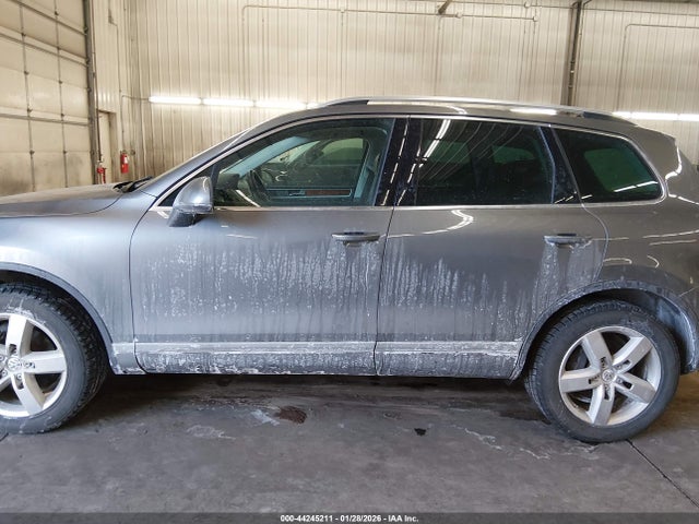 Продаж на аукціоні авто 2013 Volkswagen Touareg Vr6 Lux, vin: WVGEF9BP5DD003845, номер лоту: 44245211