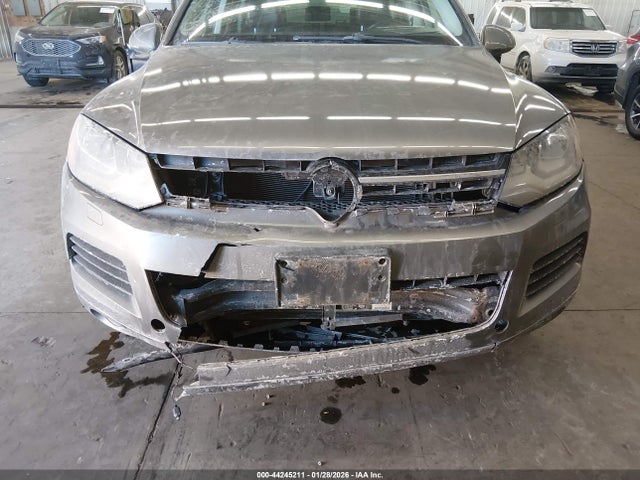 2013 VOLKSWAGEN TOUAREG WVGEF9BP5DD003845 Photo 5