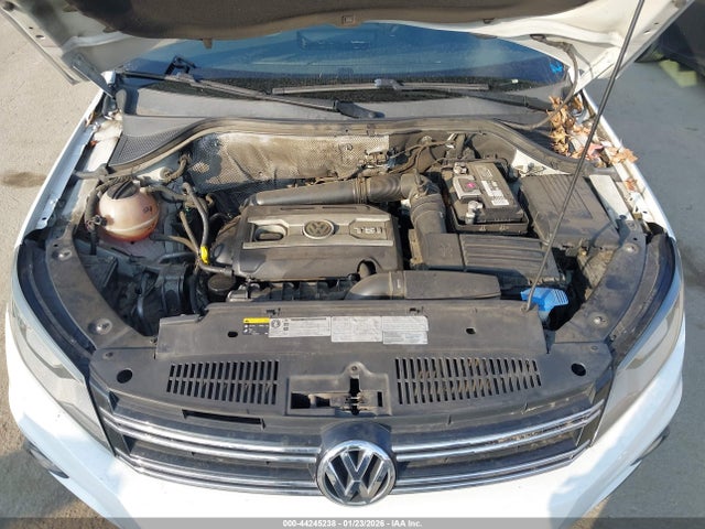 WVGBV7AX3GW584010 Volkswagen TIGUAN SE