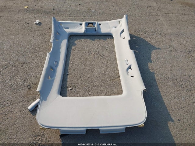 WVGBV7AX3GW584010 Volkswagen TIGUAN SE