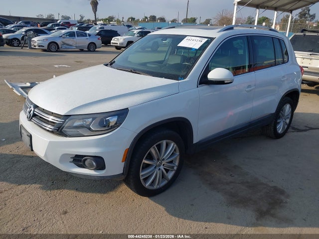 WVGBV7AX3GW584010 Volkswagen TIGUAN SE