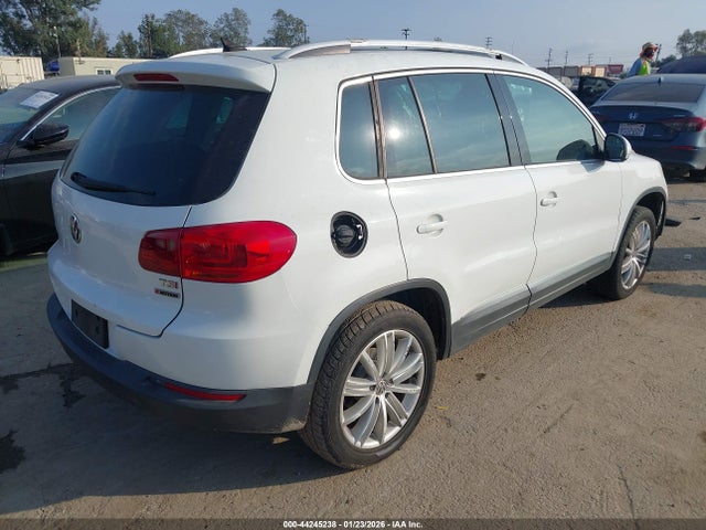 WVGBV7AX3GW584010 Volkswagen TIGUAN SE