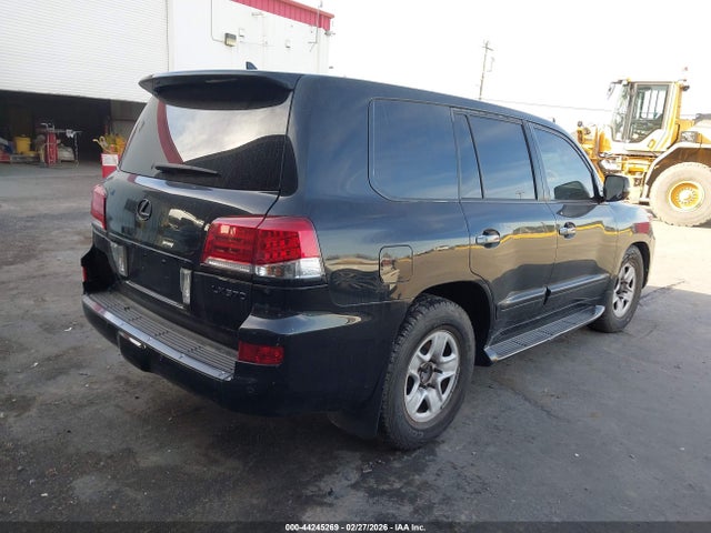 JTJHY7AX8E4134557 Lexus LX 570