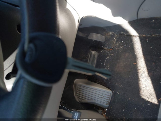 44245270 :رقم المزاد ، KNAFG526587129050 vin ، 2008 Kia Rondo Lx V6 مزاد بيع