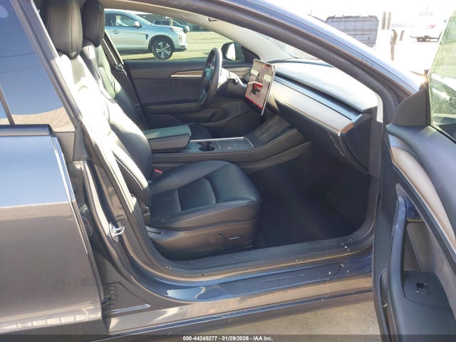 2022 TESLA MODEL 3 5YJ3E1EA8NF253498 Photo 4