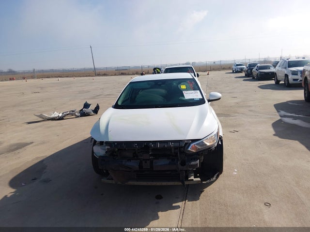 3N1AB8BV7MY257760 Nissan Sentra S Xtronic Cvt