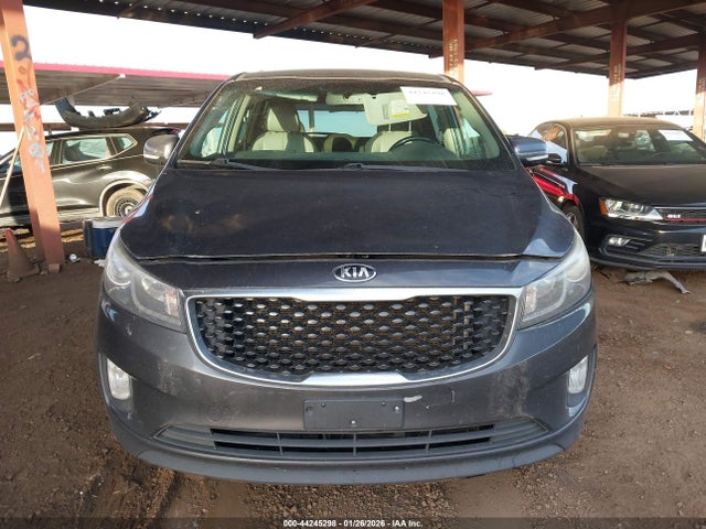 KNDMC5C17G6130827 KIA Sedona Sx