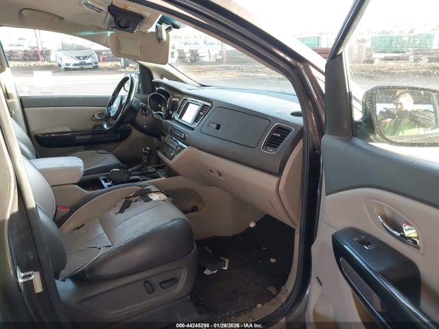 KNDMC5C17G6130827 KIA Sedona Sx