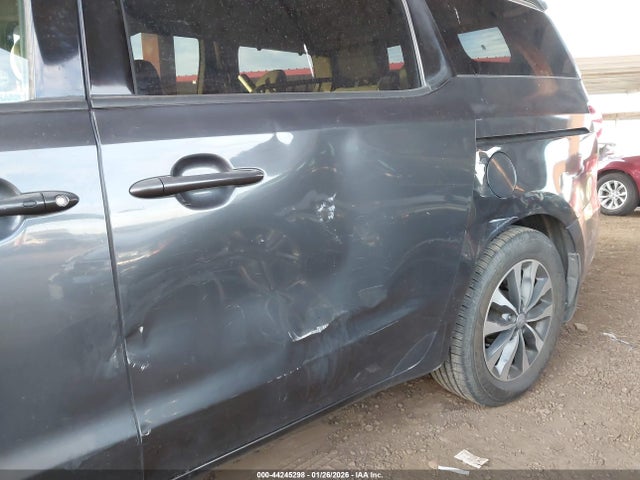 KNDMC5C17G6130827 KIA Sedona Sx