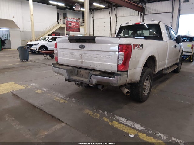1FT8X3BNXMED07760 Ford F-350 Xl
