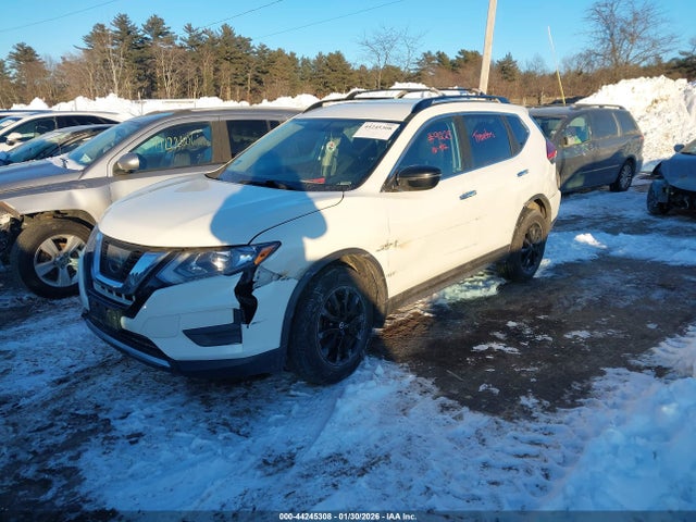 Nissan ROGUE SV 2017 5N1AT2MV2HC874191 Image 2