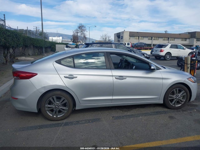 5NPD84LF4HH014743 Hyundai ELANTRA SE