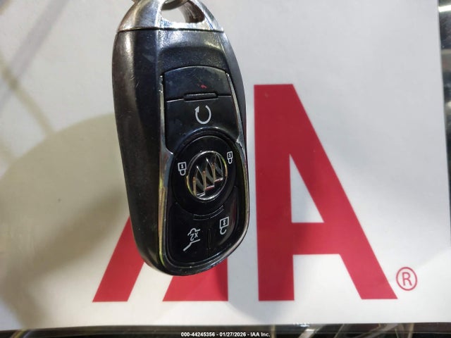 2017 Buick Envision Essence მანქანა იყიდება აუქციონზე, vin: LRBFXDSA0HD087954, აუქციონის ნომერი: 44245356