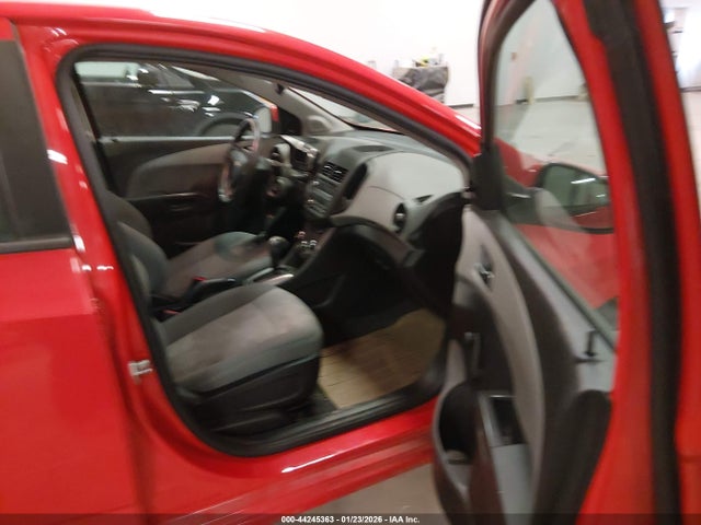 1G1JA6SH6E4115136 Chevrolet Sonic Ls Auto