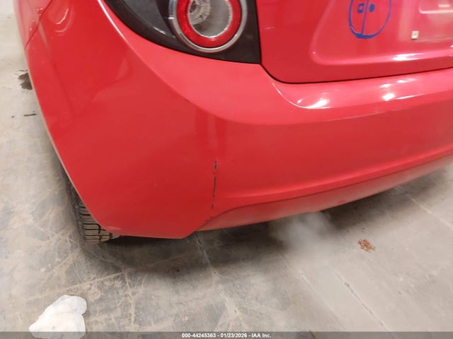1G1JA6SH6E4115136 Chevrolet Sonic Ls Auto