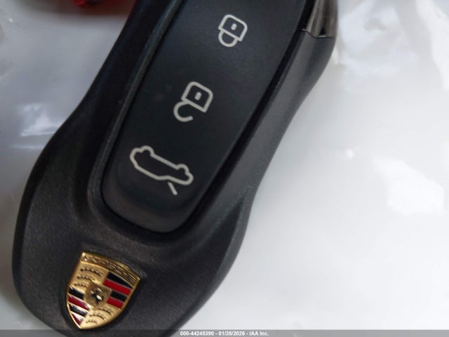 WP1AA2XA5RL003723 Porsche Macan Electric 4