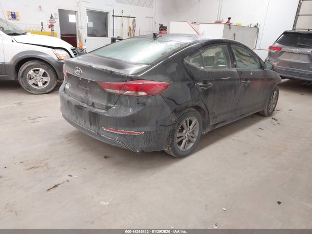 5NPD84LF9HH048371 Hyundai ELANTRA SE