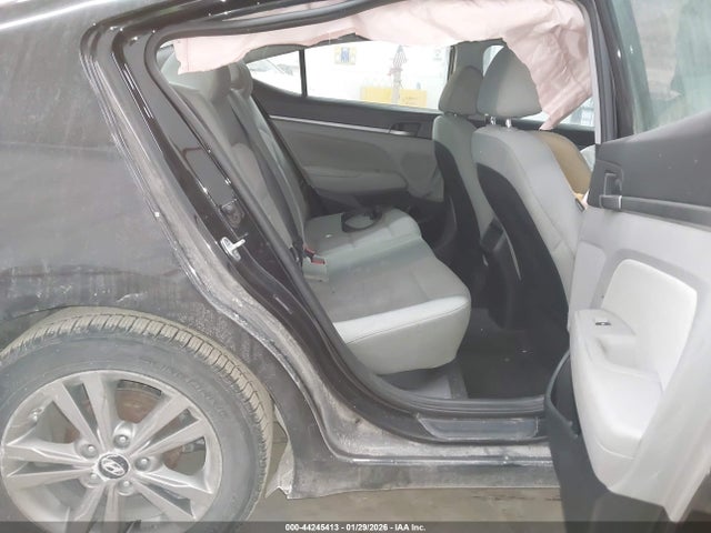 5NPD84LF9HH048371 Hyundai ELANTRA SE
