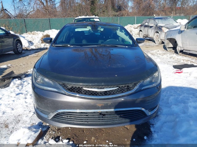 2015 Chrysler 200 Limited მანქანა იყიდება აუქციონზე, vin: 1C3CCCAB2FN751879, აუქციონის ნომერი: 44245419