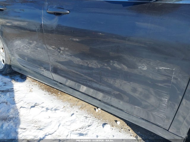 2015 Chrysler 200 Limited მანქანა იყიდება აუქციონზე, vin: 1C3CCCAB2FN751879, აუქციონის ნომერი: 44245419