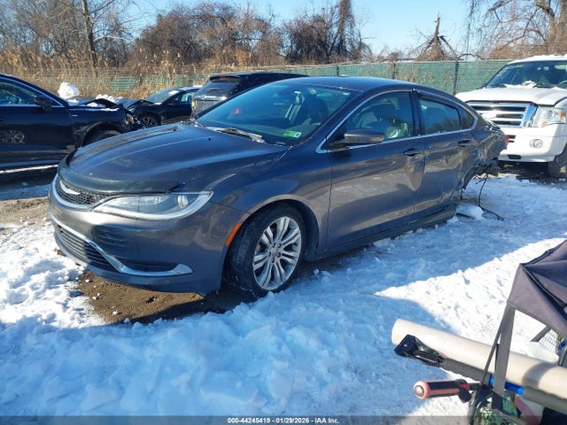 2015 Chrysler 200 Limited მანქანა იყიდება აუქციონზე, vin: 1C3CCCAB2FN751879, აუქციონის ნომერი: 44245419