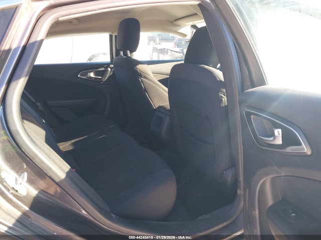 2015 Chrysler 200 Limited მანქანა იყიდება აუქციონზე, vin: 1C3CCCAB2FN751879, აუქციონის ნომერი: 44245419