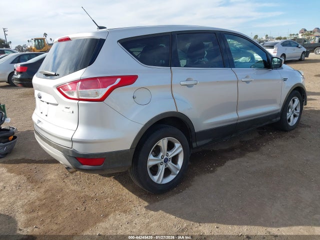 1FMCU0GX1FUA52710 Ford ESCAPE SE