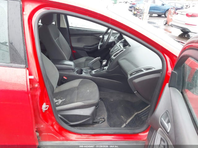 1FADP3F2XEL139443 Ford FOCUS SE
