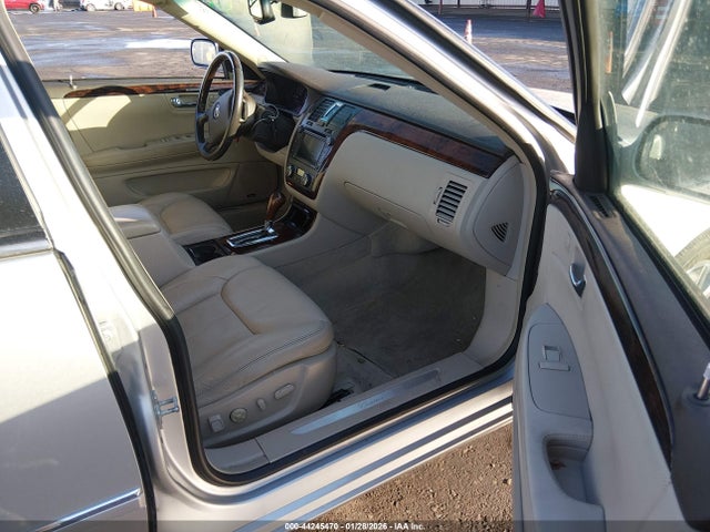 2011 CADILLAC DTS 1G6KH5E64BU134715 Photo 4