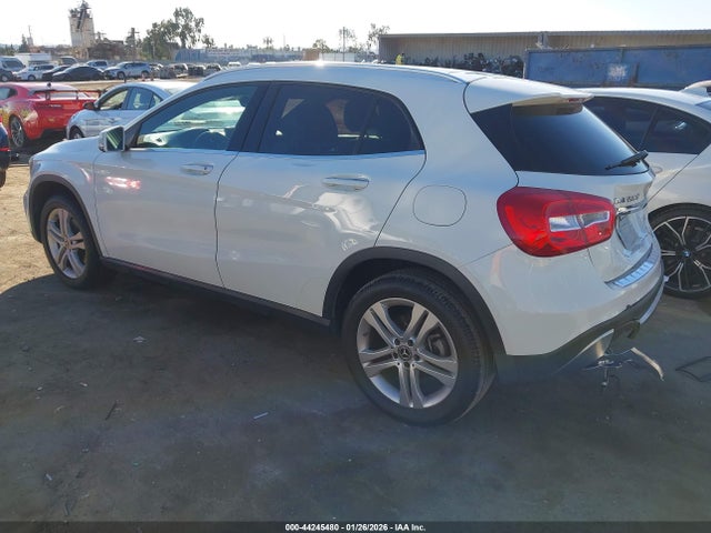 WDCTG4EB5JJ446998 Mercedes-Benz GLA 250