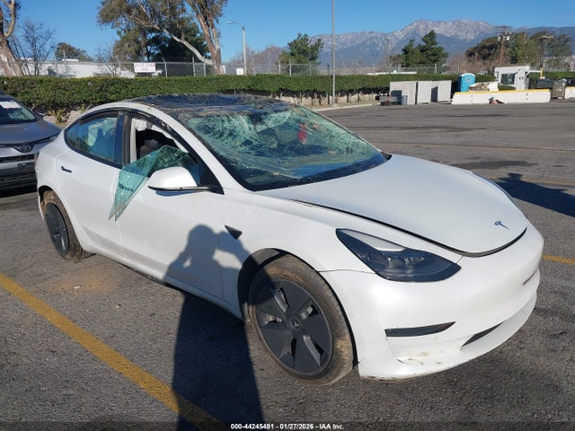2021 TESLA MODEL 3 5YJ3E1EA9MF939547 Photo 0