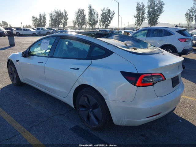 2021 TESLA MODEL 3 5YJ3E1EA9MF939547 Photo 2
