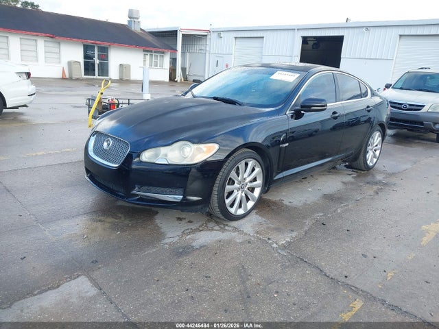 2011 JAGUAR XF SAJWA0GB6BLR88726 Photo 1