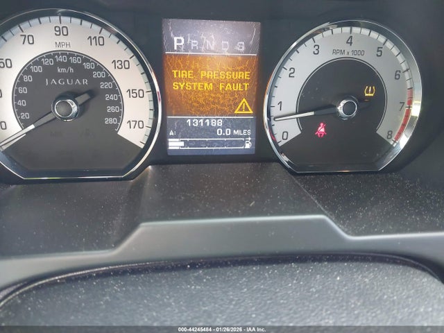 2011 JAGUAR XF SAJWA0GB6BLR88726 Photo 6