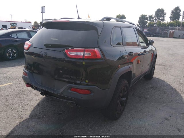 1C4PJMBX8JD617881 Jeep Cherokee Trailhawk 4x4
