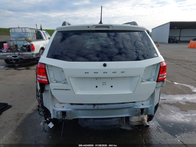 3C4PDCAB9JT217040 Dodge JOURNEY SE