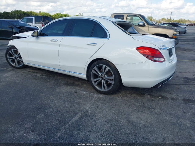 2018 MERCEDES-BENZ C 300 55SWF4JB6JU274594 Photo 2