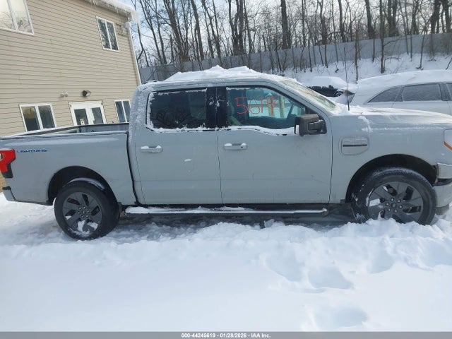 Ford F-150 Lightning Xlt 2023 1FTVW1EV8PWG35120 Image 13