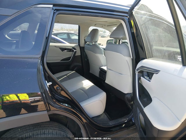 Toyota Rav4 Xle Premium 2024 2T3C1RFV1RC287005 Image 8