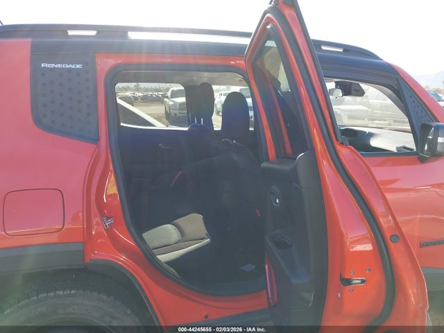 Jeep Renegade Trailhawk 2016 ZACCJBCT0GPE02567 Image 8
