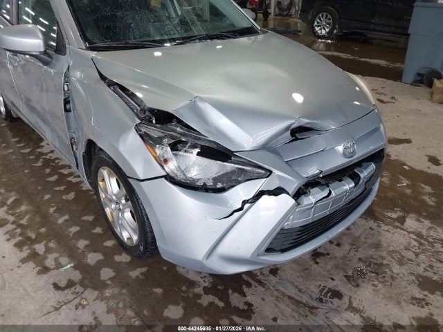 3MYDLBYV4JY331354 Toyota YARIS IA