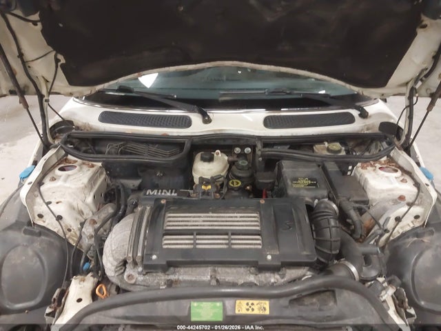 2006 MINI COOPER S WMWRE33546TL16569 Photo 9